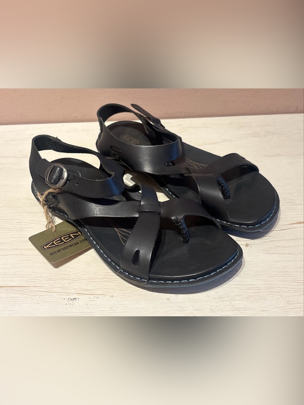 Keen Alman Ankle Sandals Black Leather Toe Loop Gladiator Womens Sz 6.5 NEW